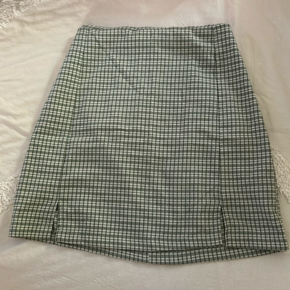 Brandy Melville green plaid skirt
